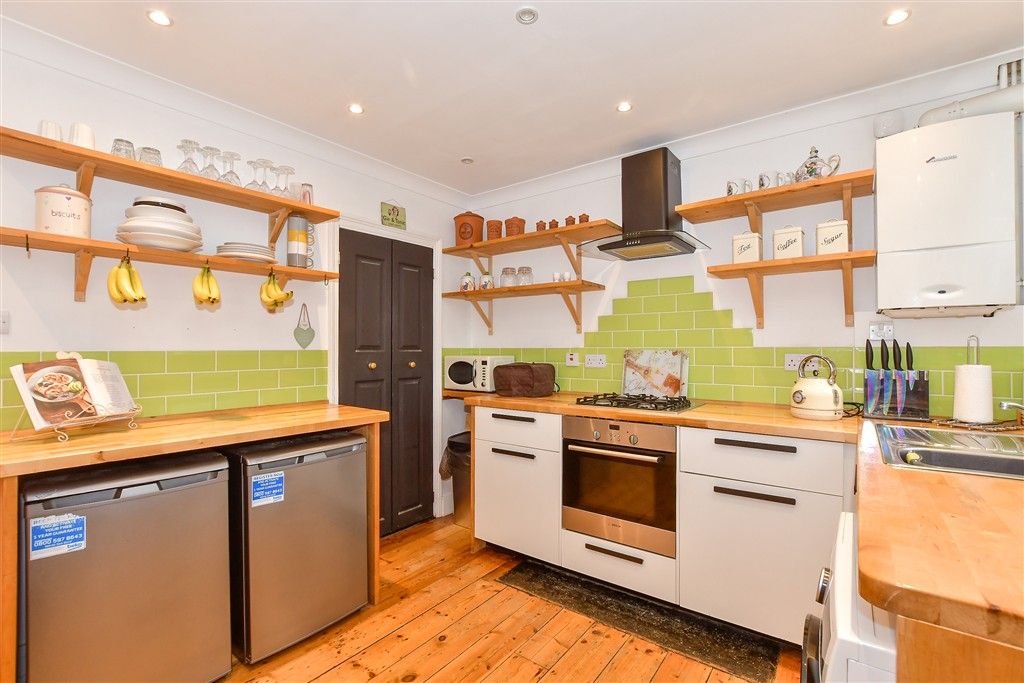 Property photo 3 of 9 Kitchen/Diner