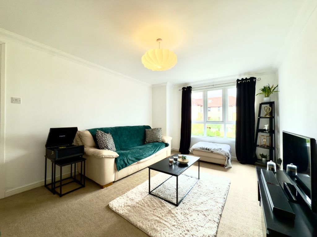 Property photo 2 of 13 4458603