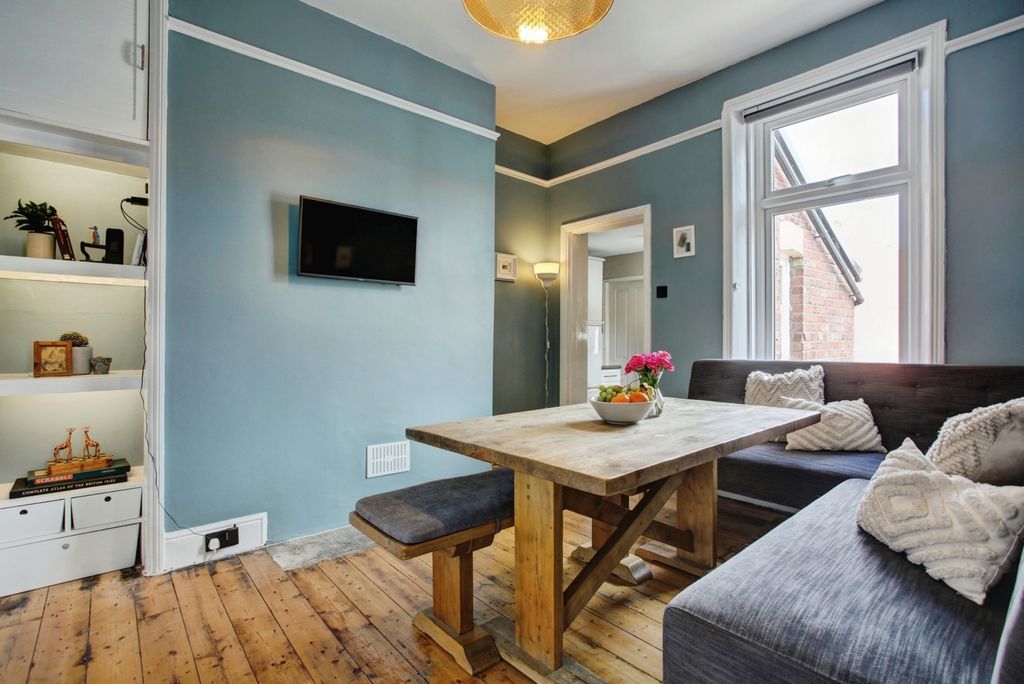 Property photo 2 of 13 Pbox-Img.Jpg