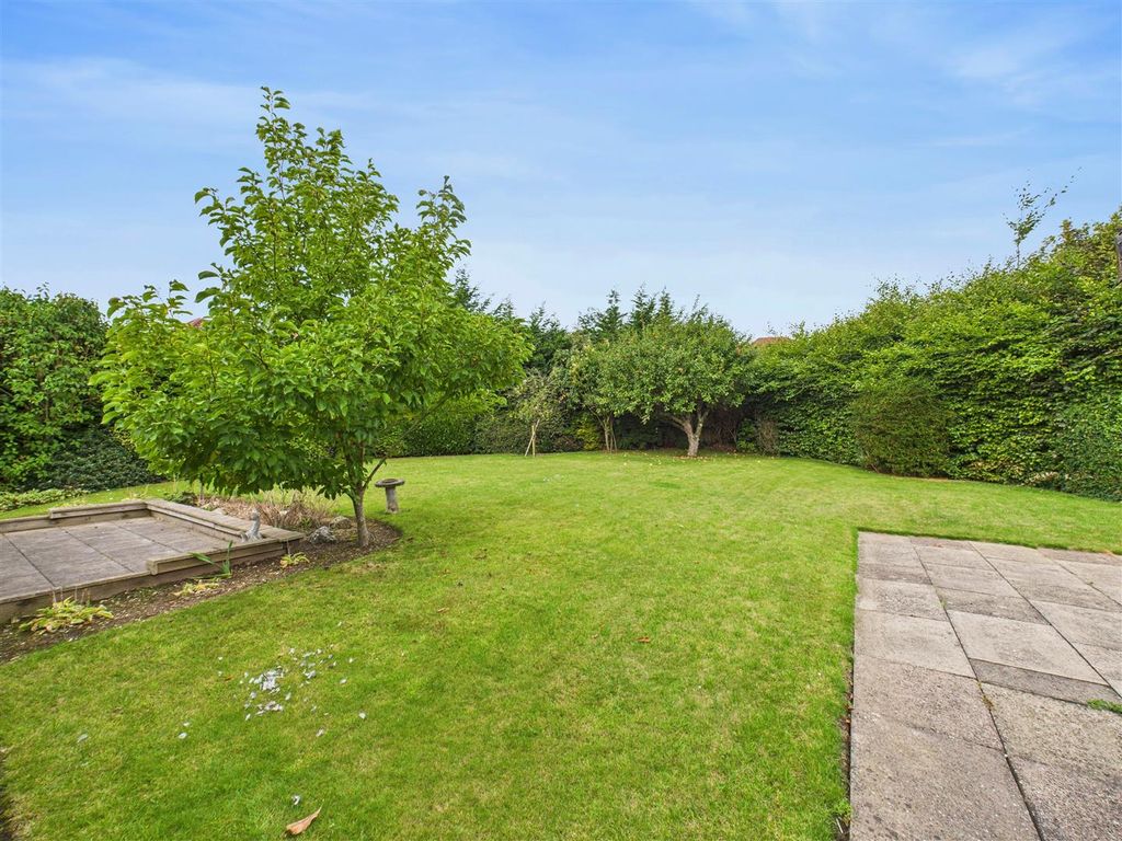 Property photo 3 of 12 Outside