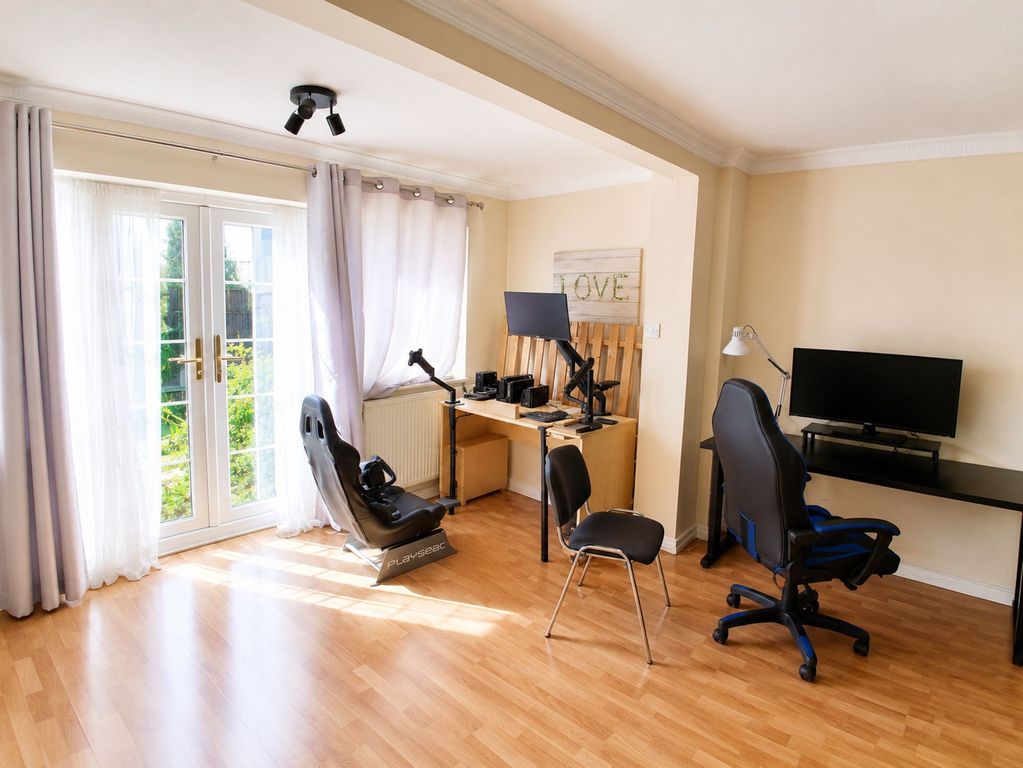 Property photo 2 of 12