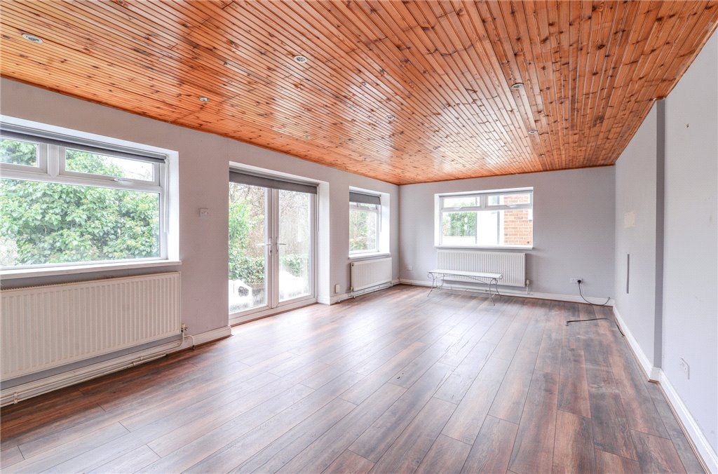 Property photo 2 of 20 Living Room