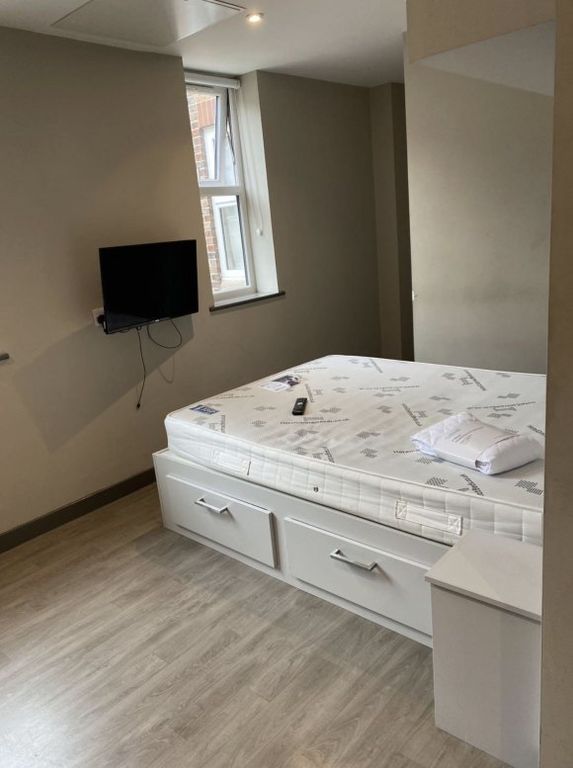 Property photo 2 of 14 9421857.Png