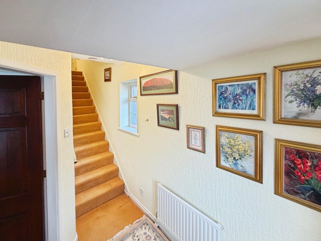 Property photo 3 of 32 F509255c--48Dd-A7E8-27D43D3Feb68-30529-00000C80Cb4