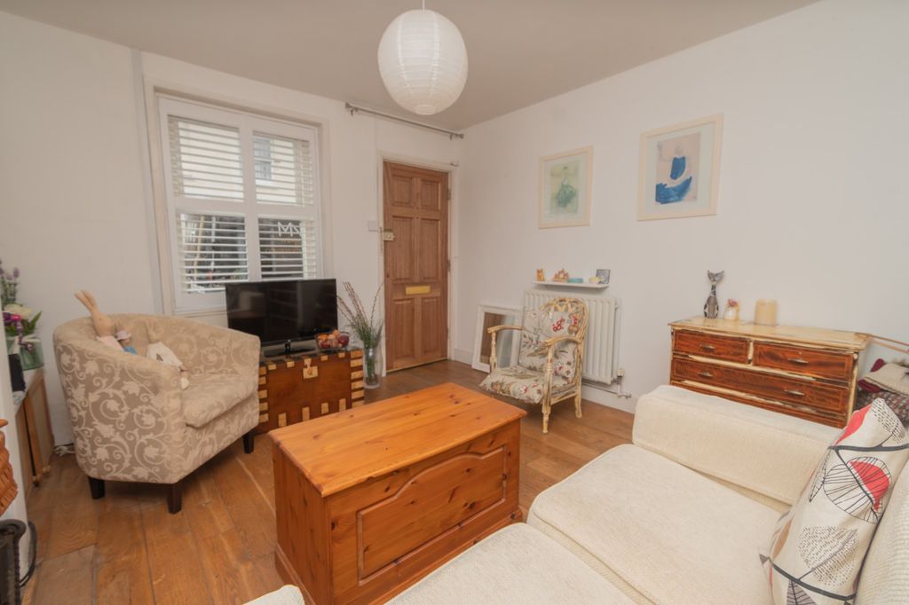 Property photo 2 of 9 Picture 2