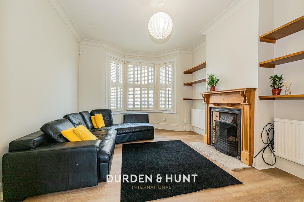 Property photo 2 of 36 Gordon-10.Jpg