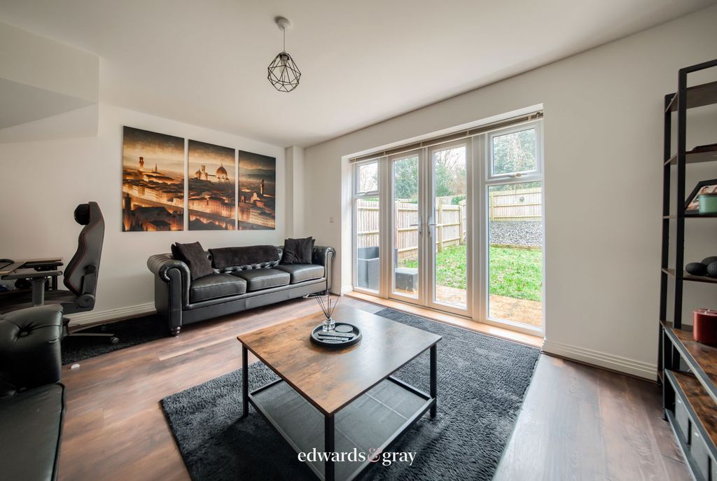 Property photo 3 of 16