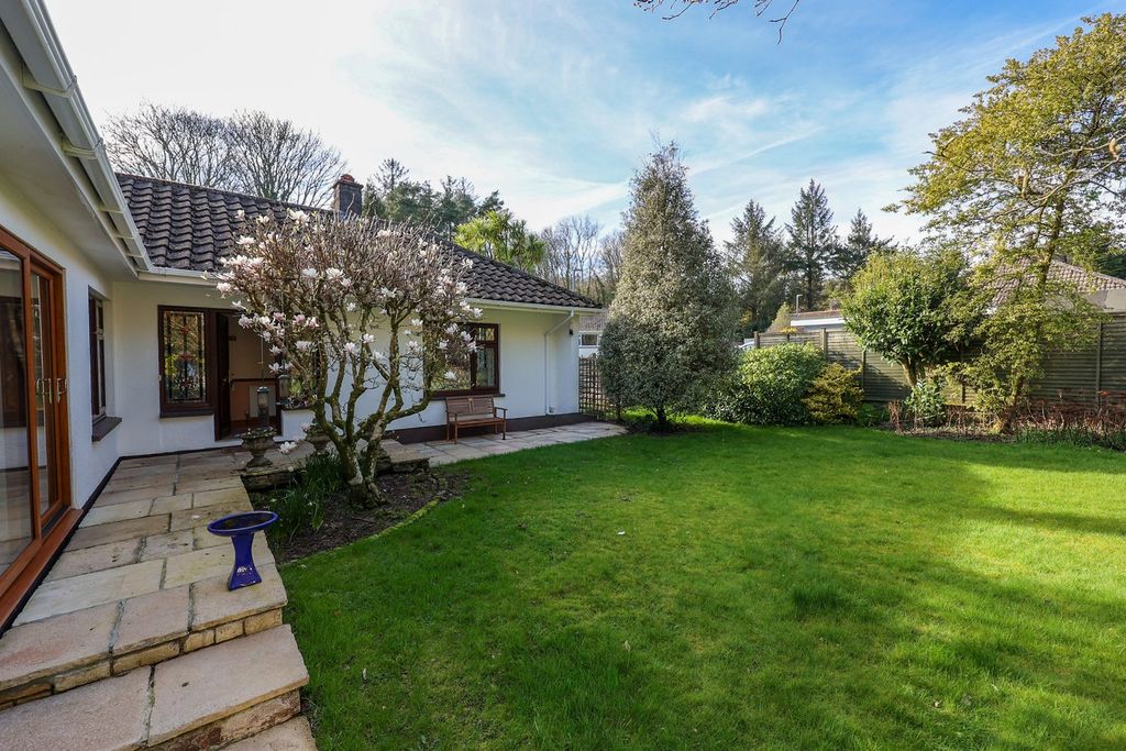 Property photo 3 of 29