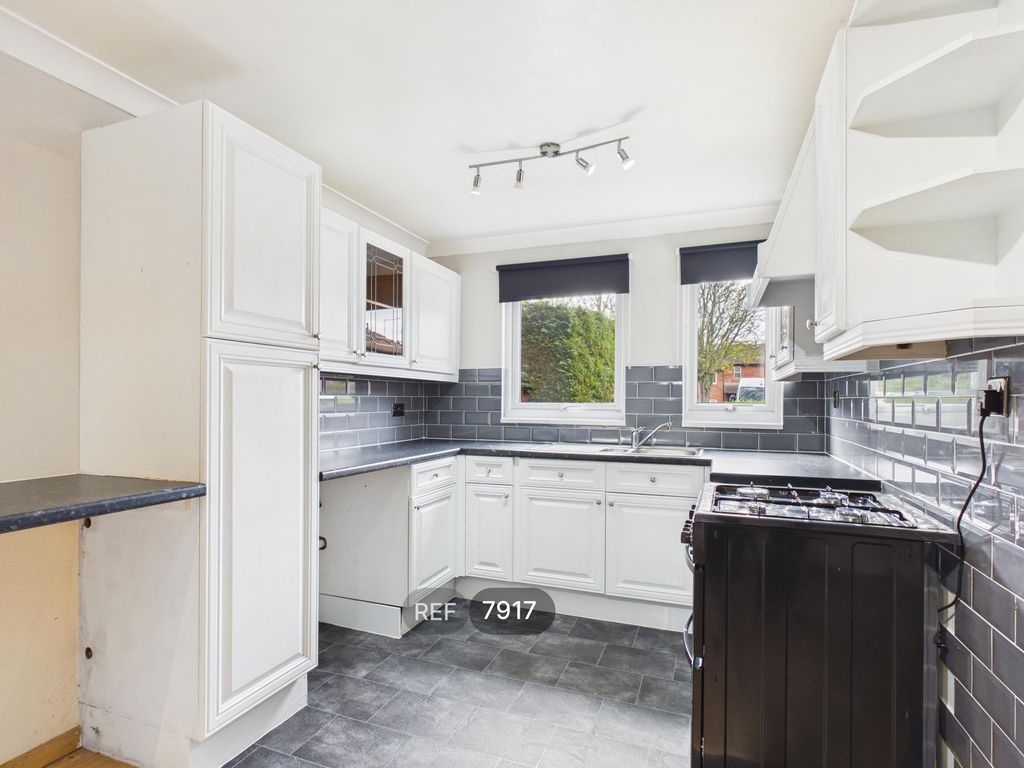 Property photo 2 of 23 Kitchen