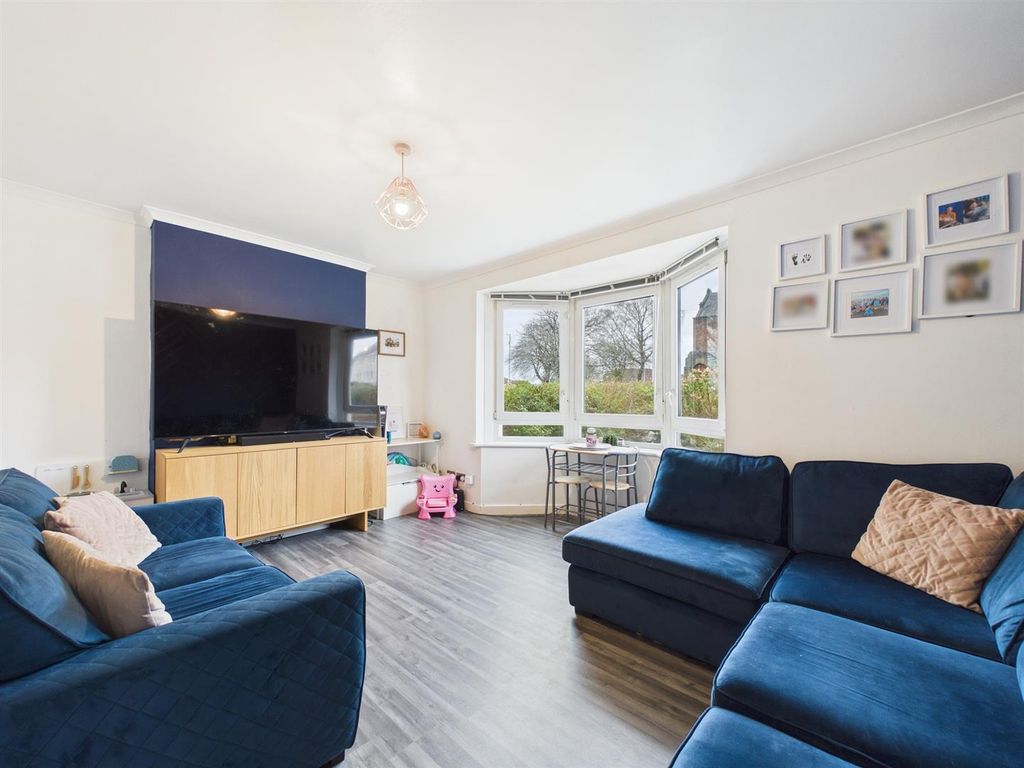 Property photo 2 of 16 Cam03782G0-Pr0293-Still016_Alt.Jpg