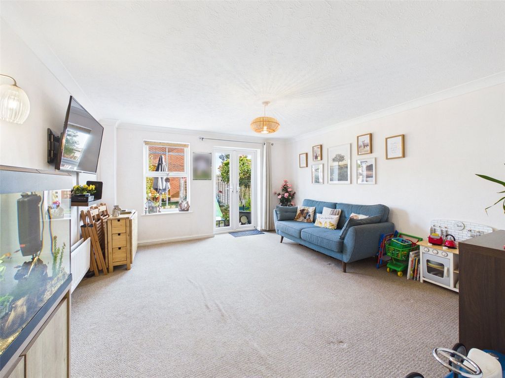 Property photo 2 of 13 Picture No. 12