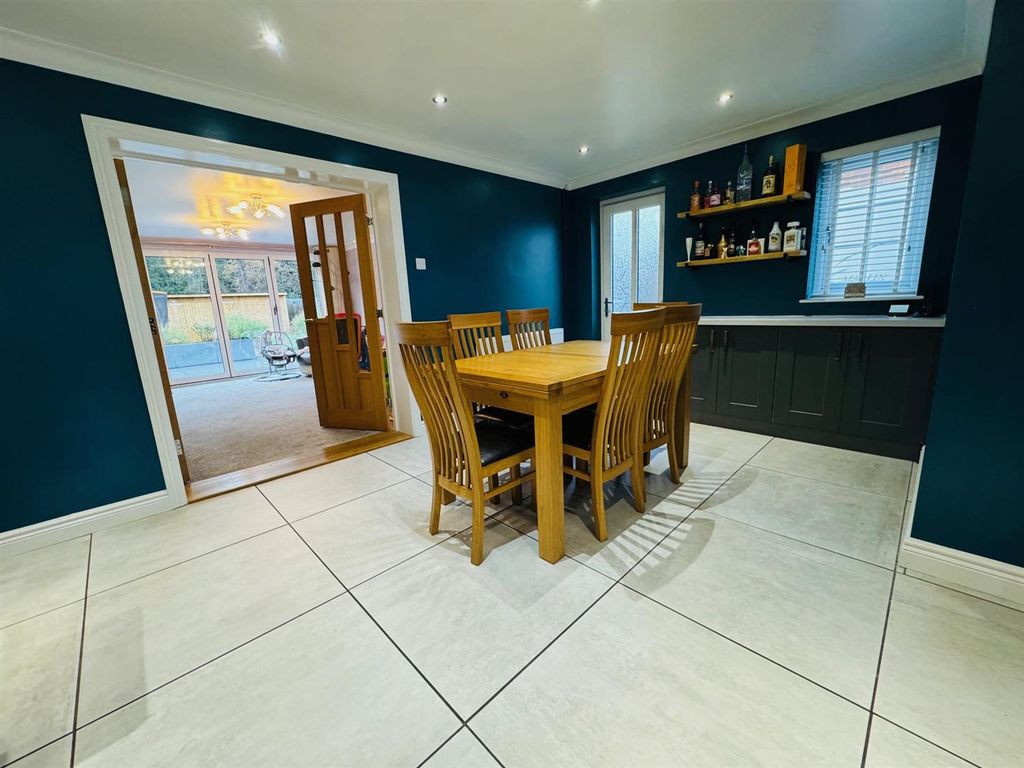 Property photo 3 of 19 Img_9389.Jpg