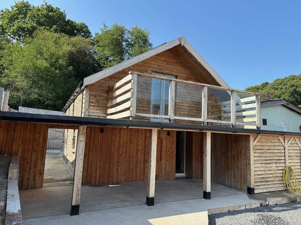 Property photo 1 of 9 Img_2504