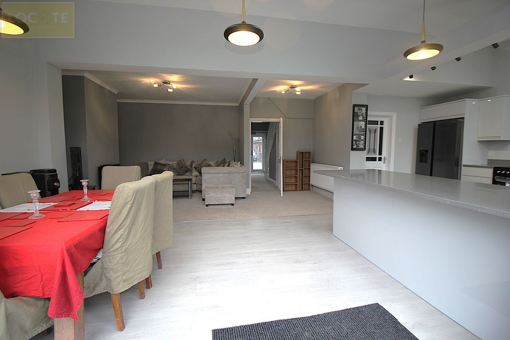 Property photo 2 of 32 Img_2055.Jpg