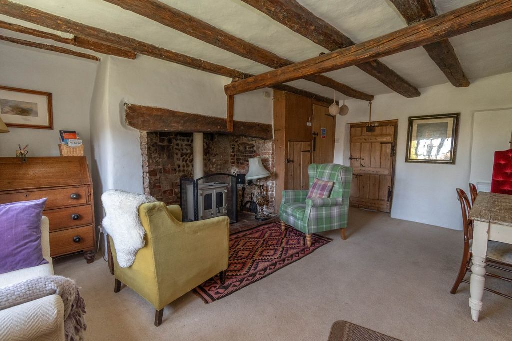 Property photo 2 of 12