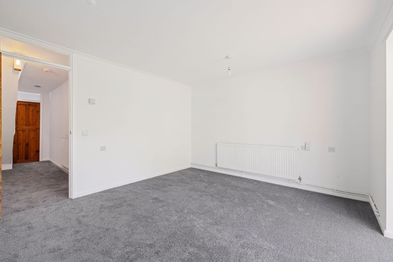 Property photo 3 of 14 Photo 16
