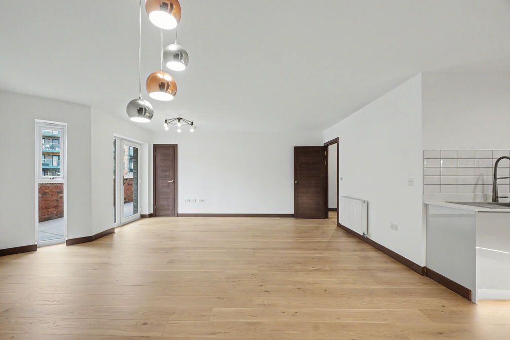Additional image 4 of 2 bed flat for saleWilliam Mundy Way, Dartford DA1