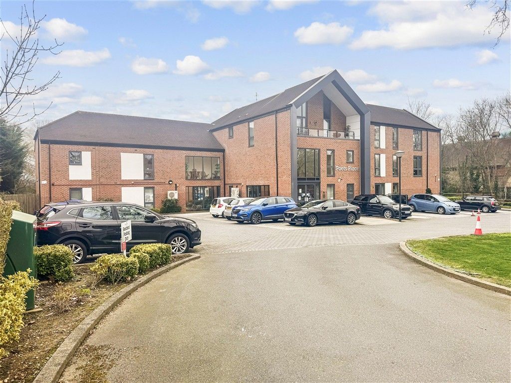 Property photo 1 of 7 Front