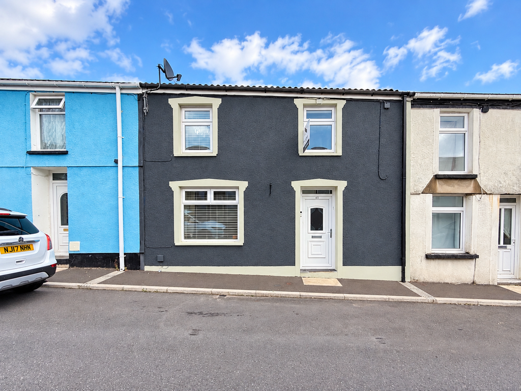 Property photo 1 of 20 28C6E84F-00C9-4846-Aeda-B77130Ad3E0B