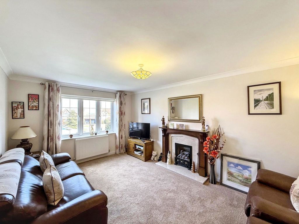 Property photo 3 of 26