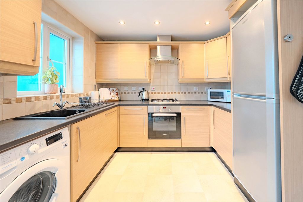 Property photo 3 of 15 Picture No. 33