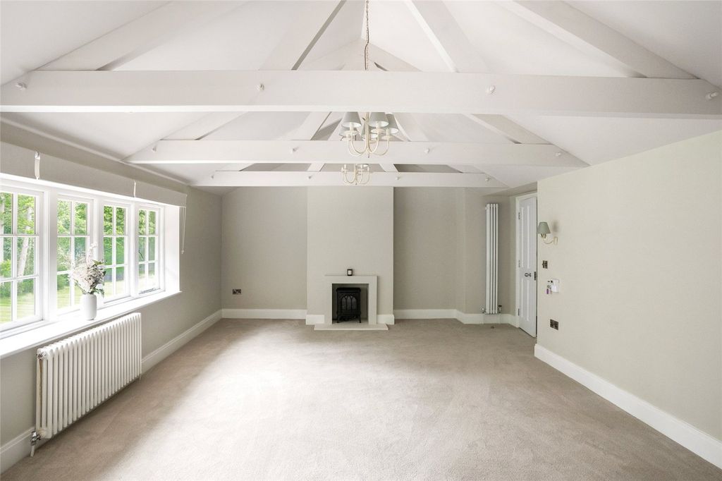 Additional image 9 of 6 bed detached house for saleLoudwater Drive, Loudwater, Rickmansworth, Hertfordshire WD3