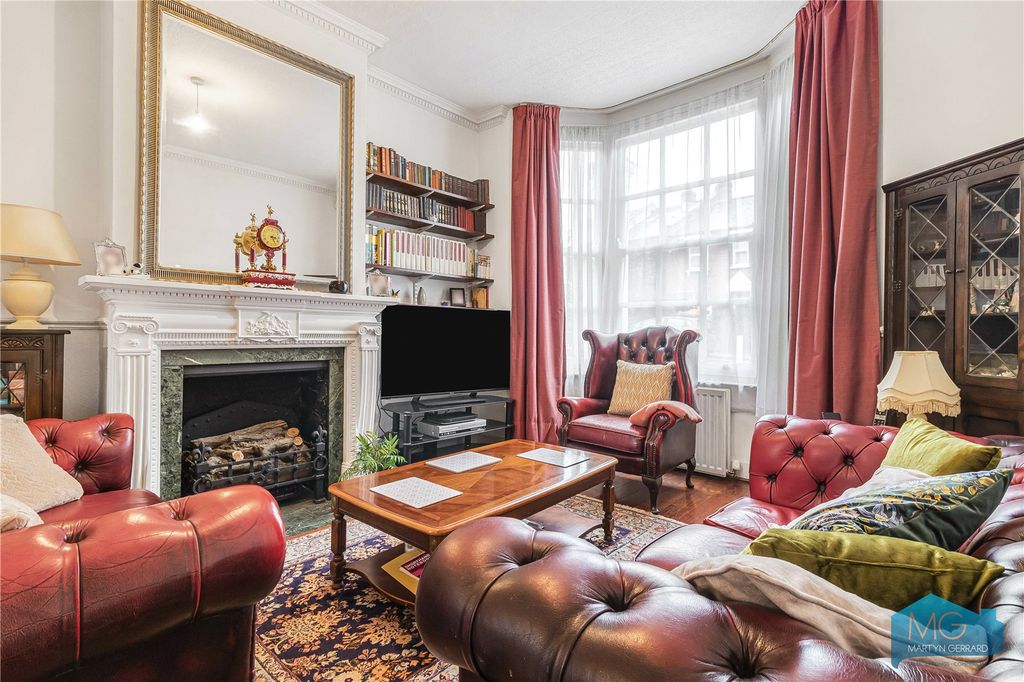 Property photo 3 of 22 Picture No. 02