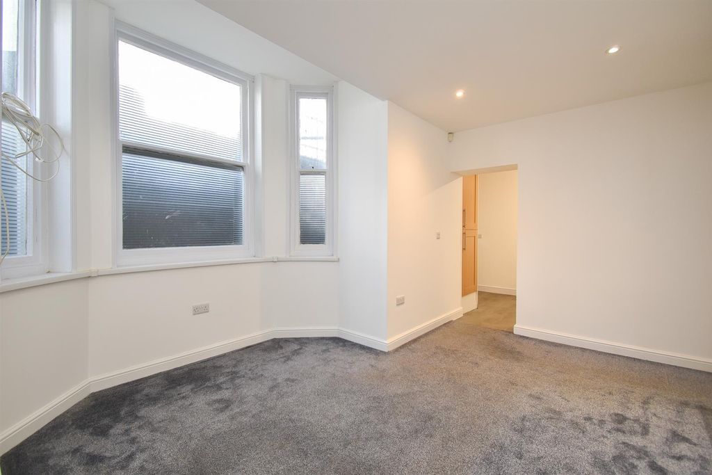 Property photo 2 of 12 Living Room