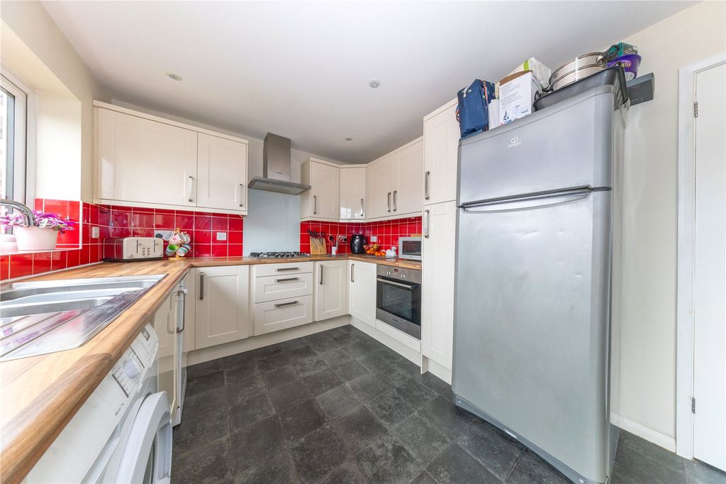 Property photo 3 of 13 Kitchen Diner