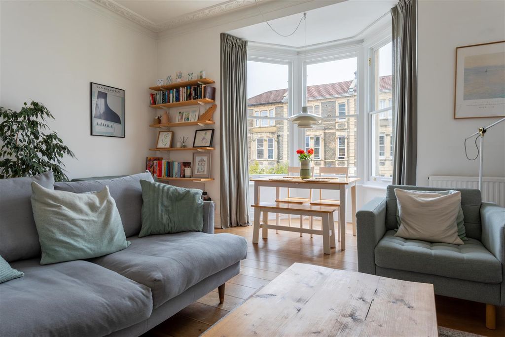 Property photo 1 of 18 9.Jpg