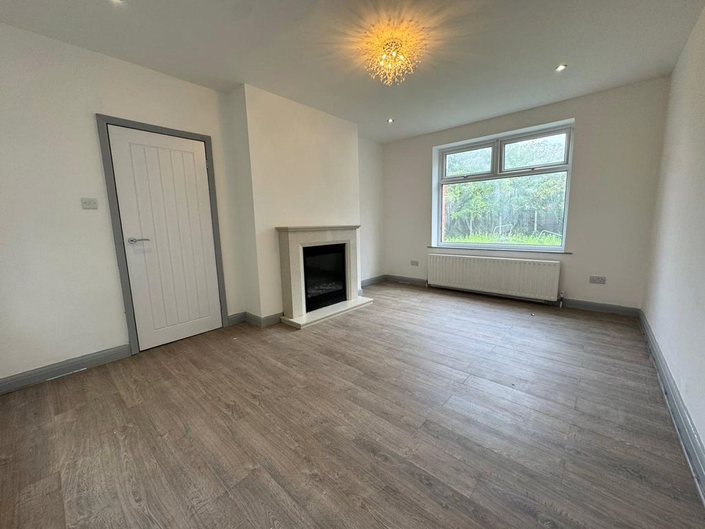 Property photo 2 of 10 Picture No. 11