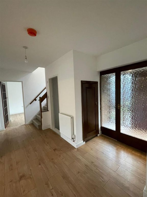 Property photo 2 of 16 B4E70d4B-3145-405d-99F1-4E6Bcdda4cd5.Jpg