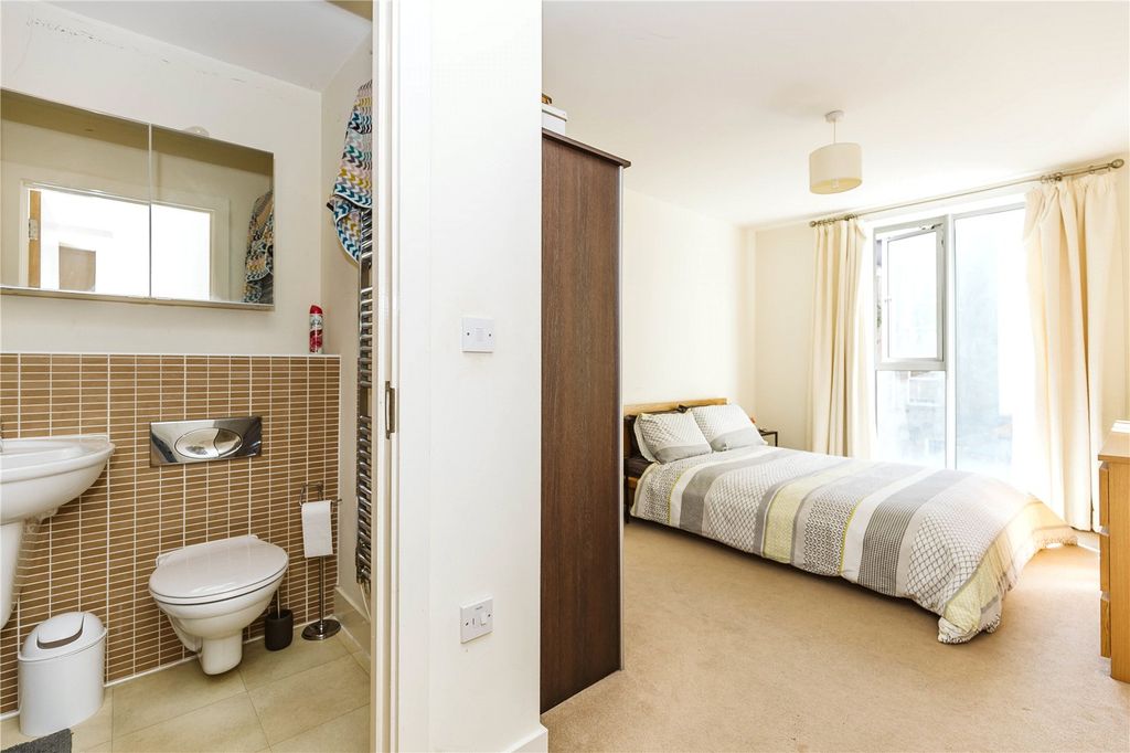 Property photo 2 of 13 Picture No. 16