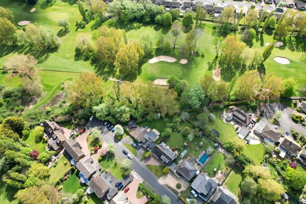 Property photo 2 of 22 W (3).Jpg