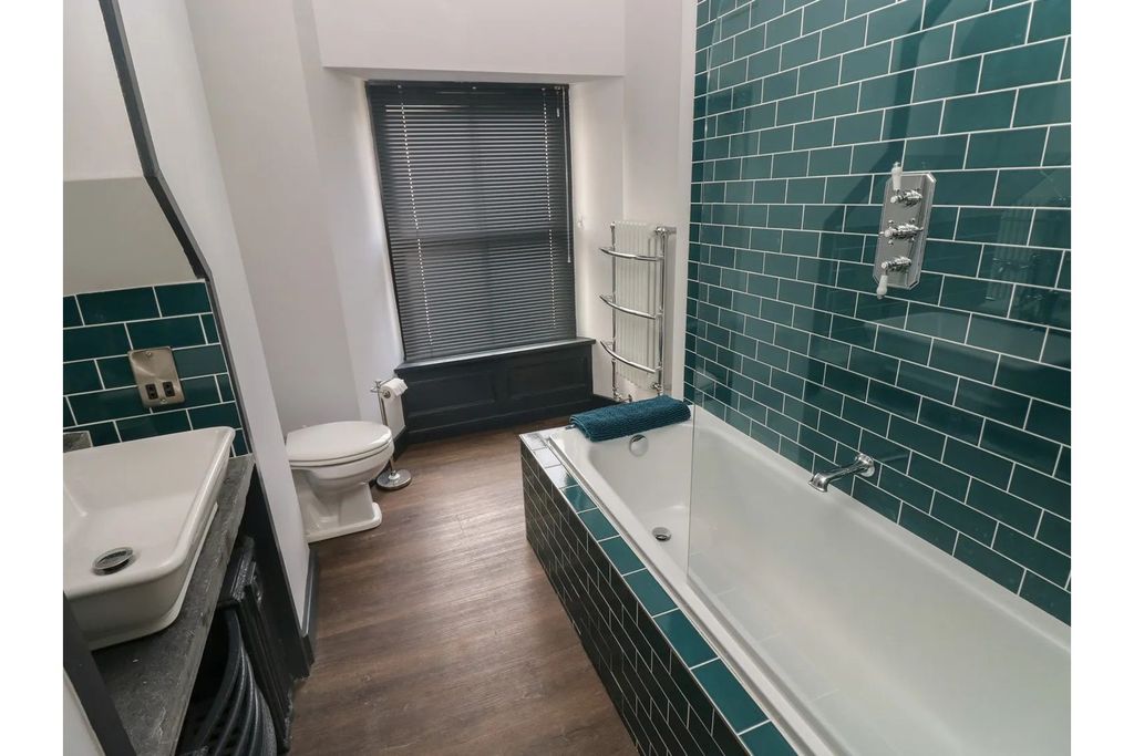 Additional image 26 of 3 bed flat for saleNarberth Road, Tenby SA70