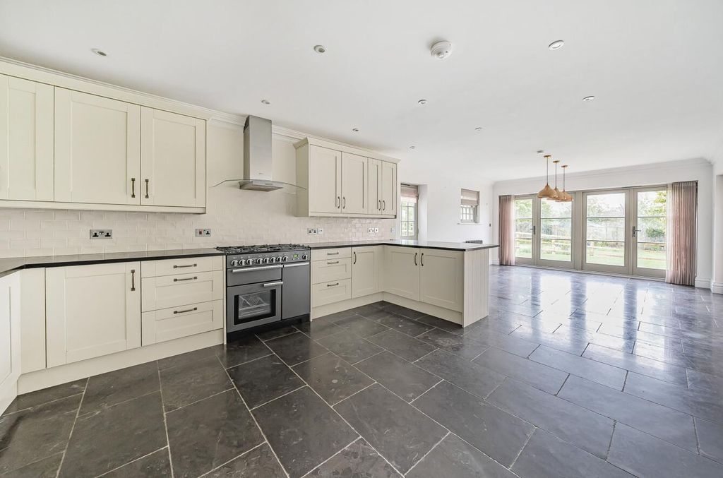 Property photo 3 of 26 1193439 (5).Jpg