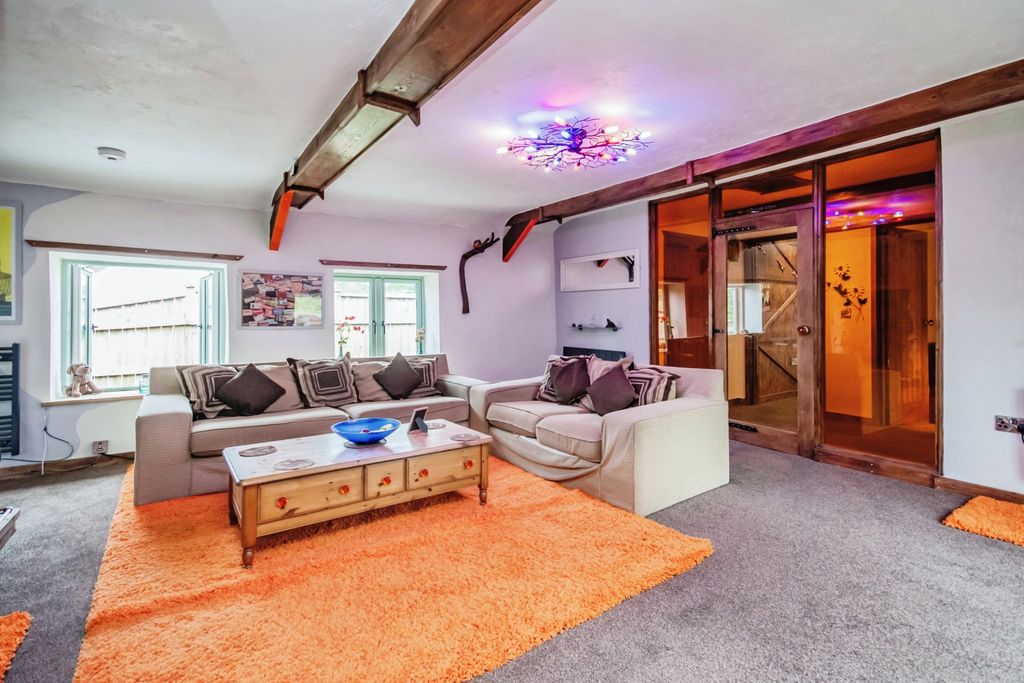 Property photo 3 of 20 Photography