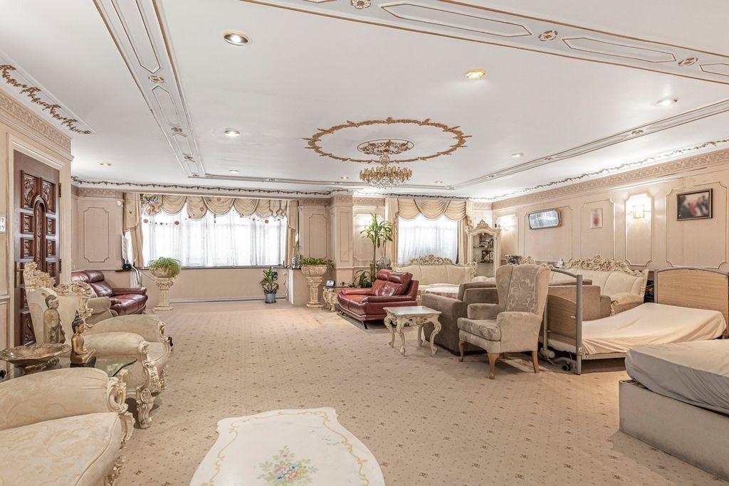 Property photo 3 of 30