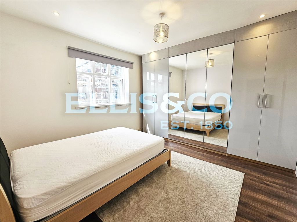 Property photo 3 of 12 Picture No. 03