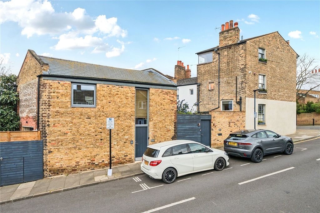 Property photo 1 of 24 Picture No. 03