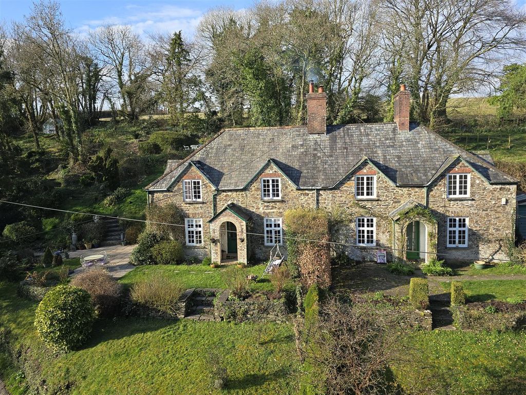 Property photo 1 of 34 Main Aspect