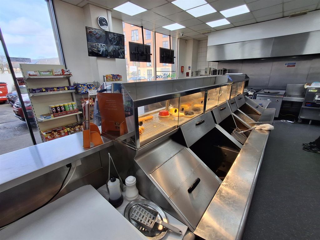 Property photo 3 of 8 Photo 2