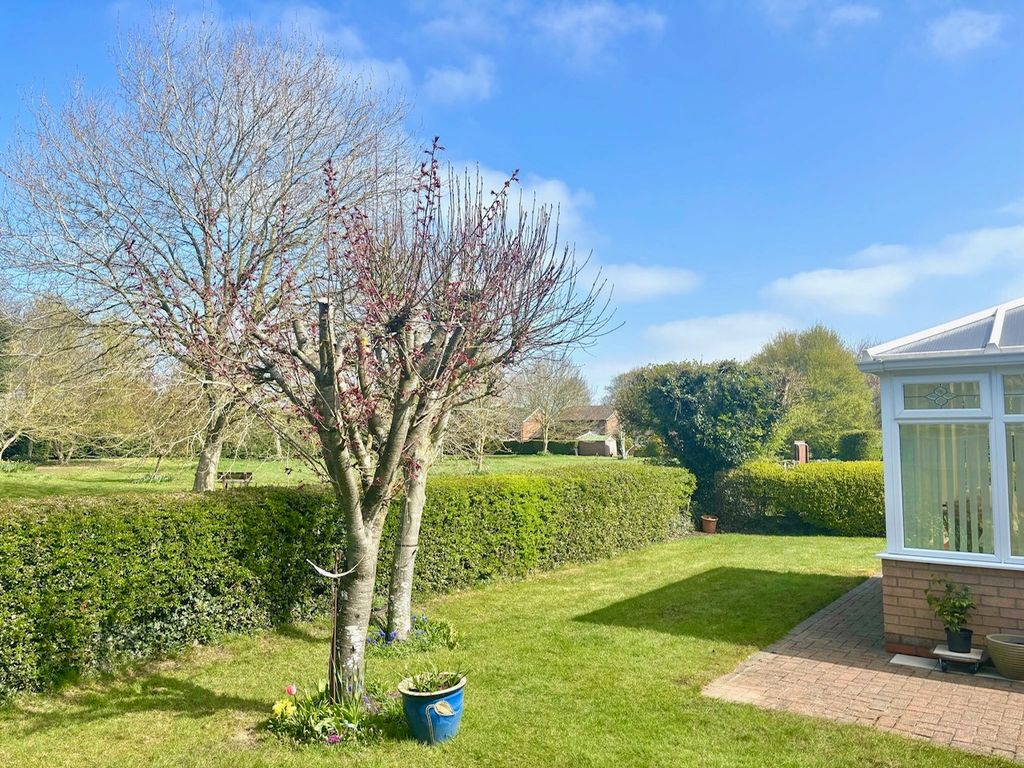 Property photo 3 of 6