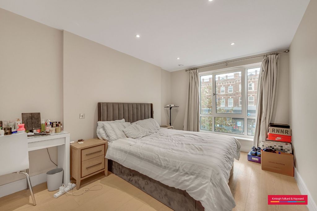 Property photo 3 of 10 Picture No. 21