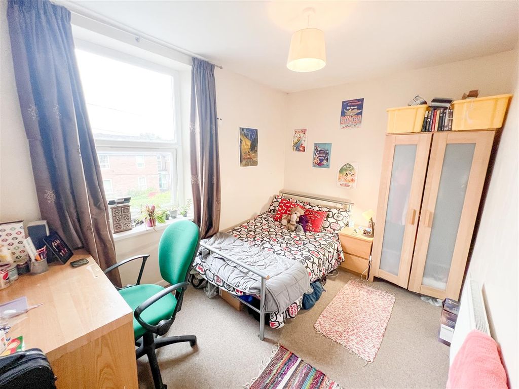 Property photo 3 of 10 Img_1073 2.Jpg