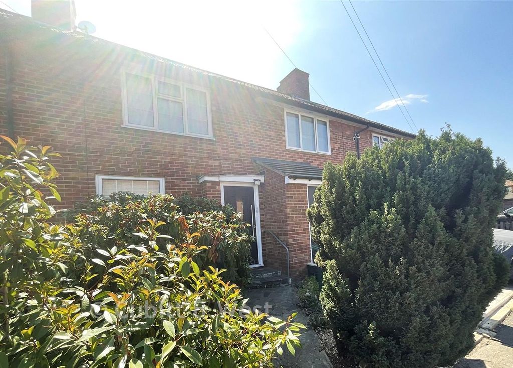 Property photo 1 of 1 Front