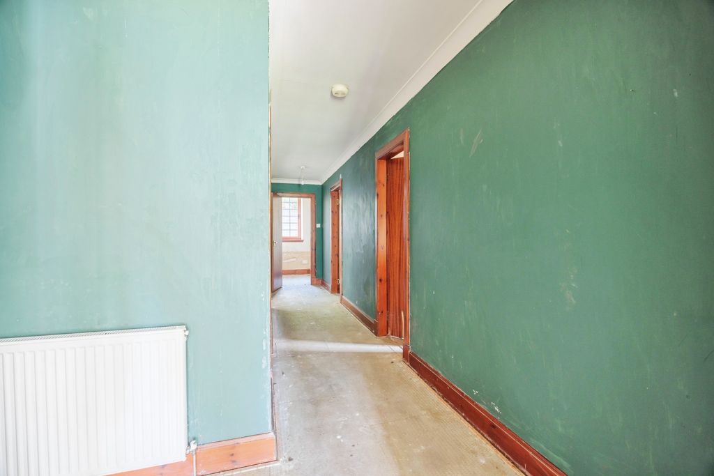 3 bed flat for saleHeron Rise, Dundee DD4 photo 4