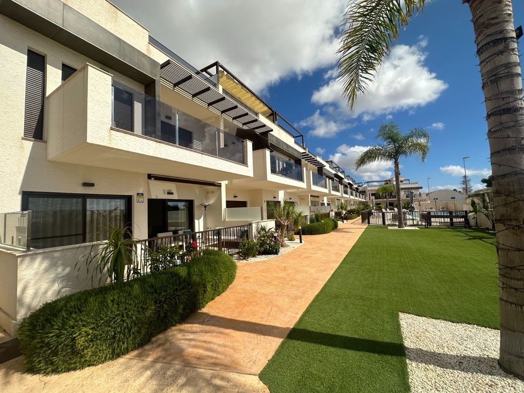 Property photo 1 of 34