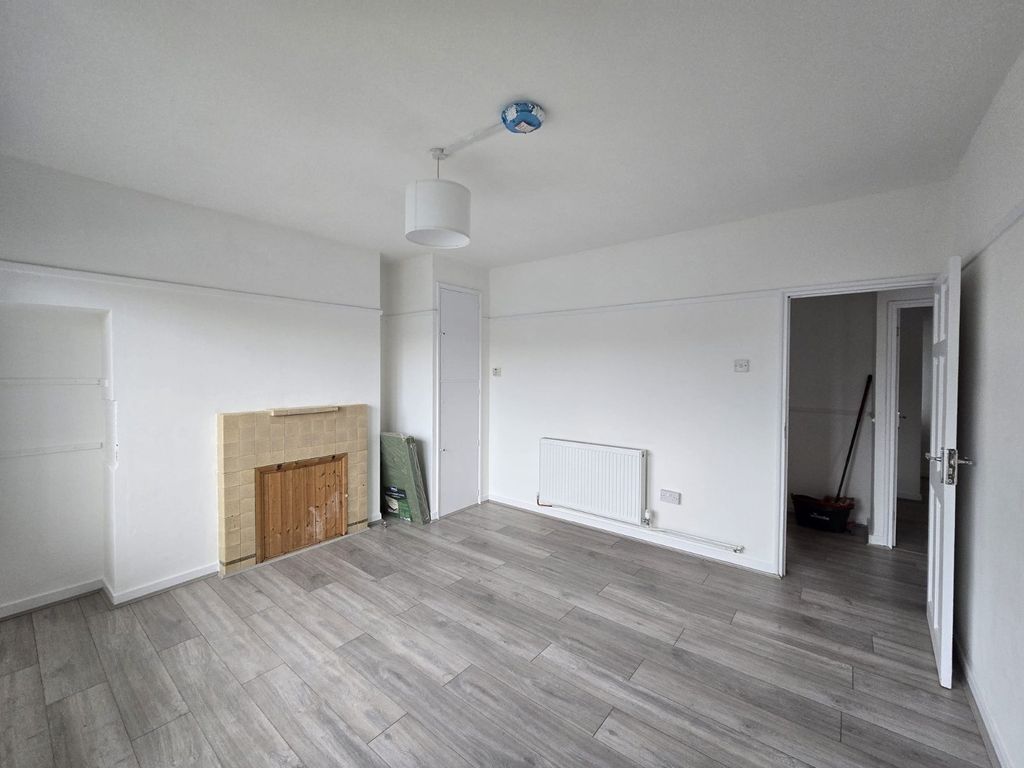 Property photo 2 of 13 Picture No. 09