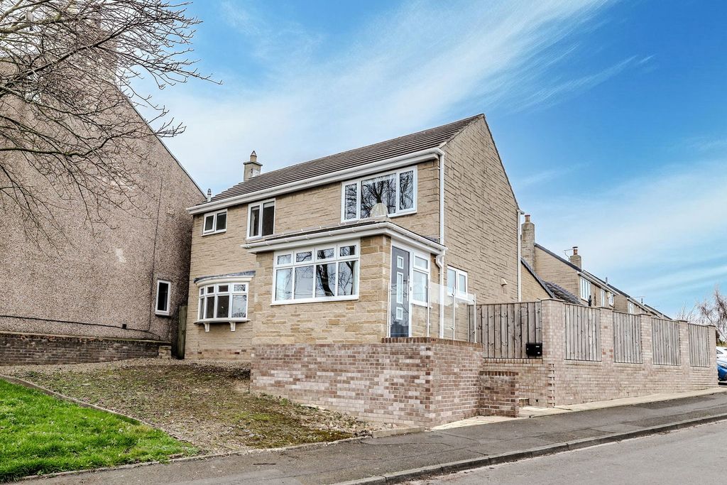 Property photo 1 of 41